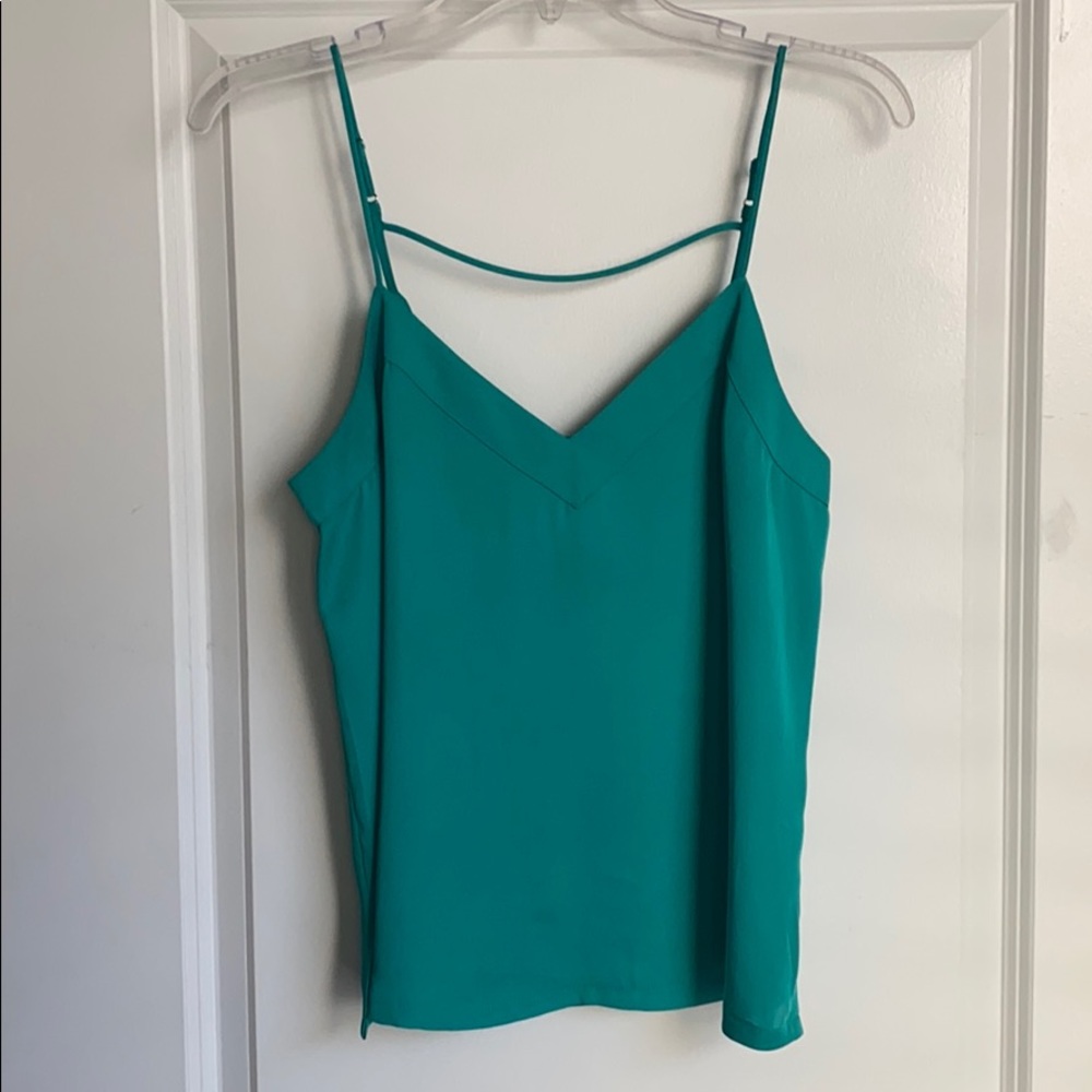 ❌SOLD❌ 🌵Like New🌵 Express Tank Top